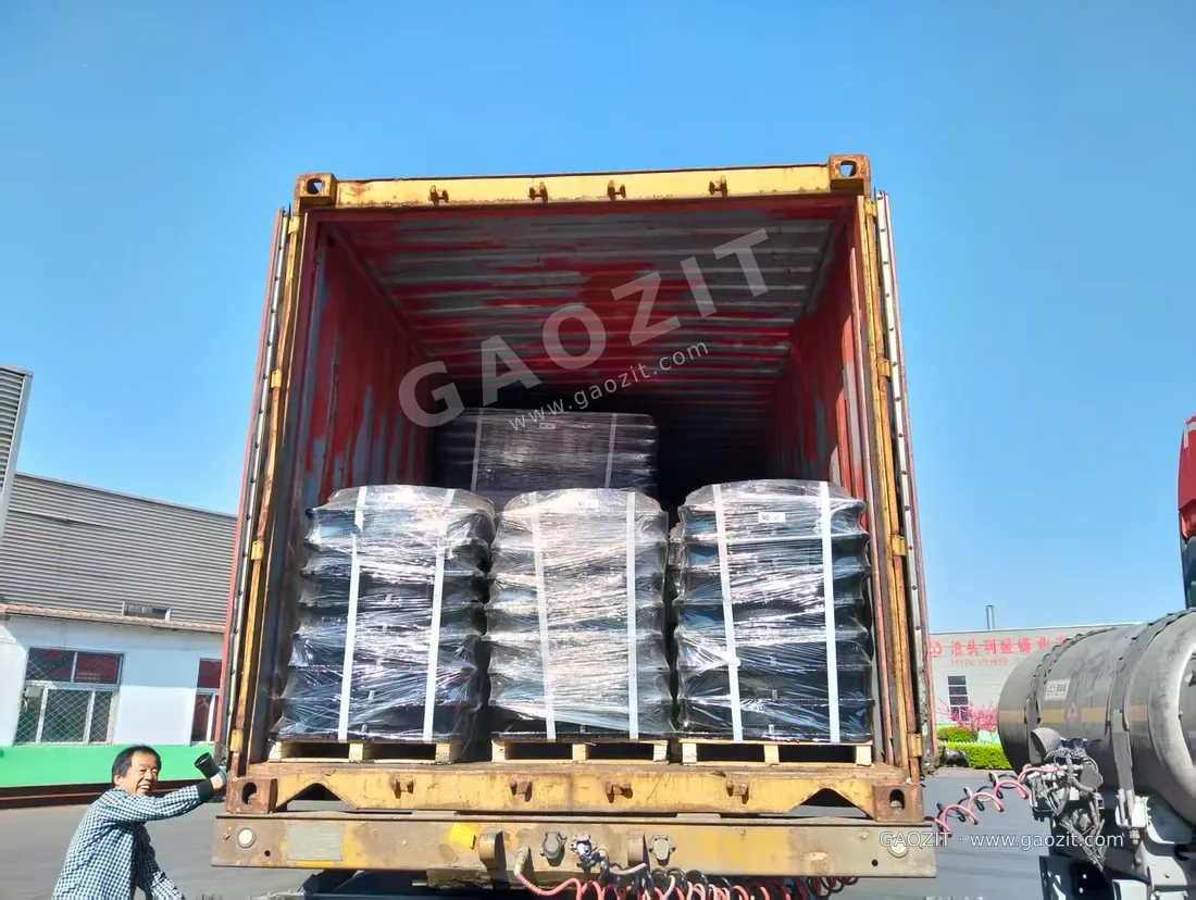 Packing photograph, 7 April 2026